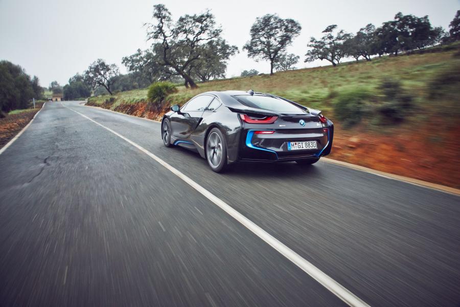  BMW i8 2014 года  (фото 42 из 180)
